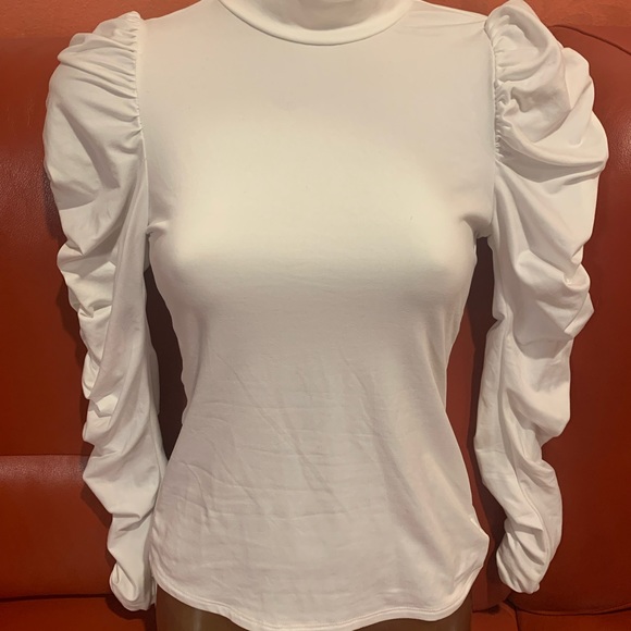 Stylish long sleeve top - Picture 1 of 5